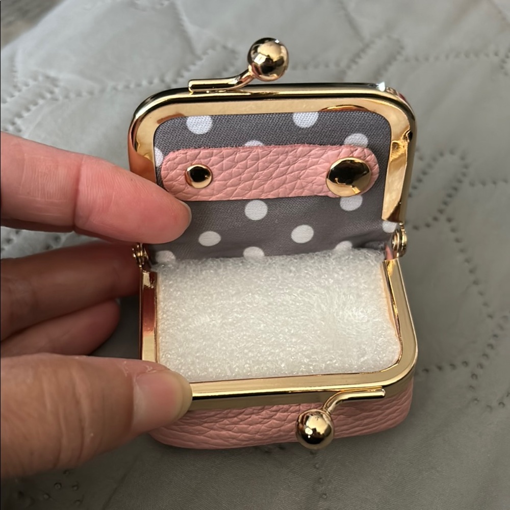 LEATHER MINI JEWELRY BOX, GOLD TONED, feel free to ask questions.